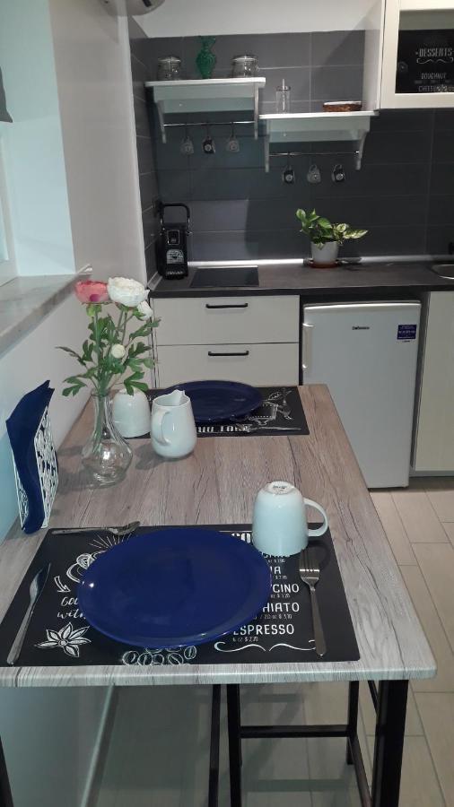 Appartement Nadine Penthouse Studio à Naples Extérieur photo